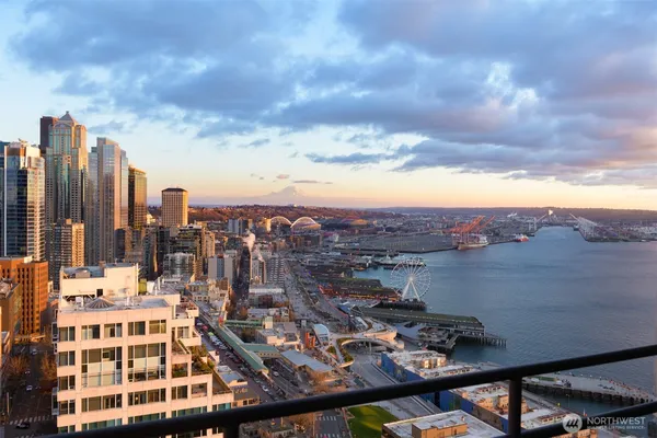 $6,700,000 | 2125 1st Avenue, Unit 3202, Seattle, WA 98121