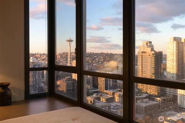 $6,700,000 | 2125 1st Avenue, Unit 3202, Seattle, WA 98121