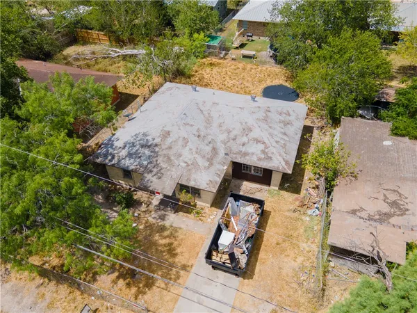 $48,000 | 205 Brazos Street, George West, TX 78022