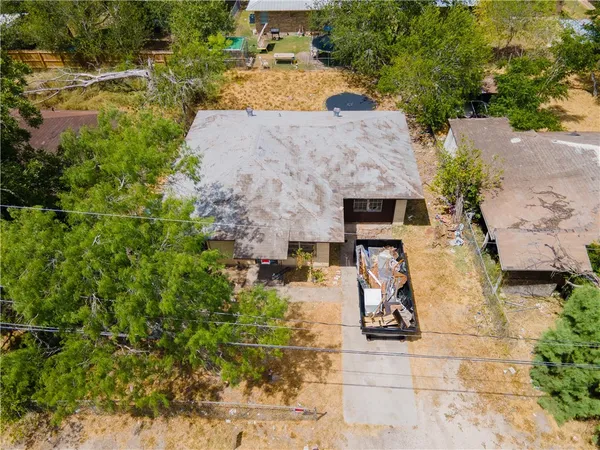 $48,000 | 205 Brazos Street, George West, TX 78022