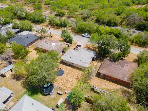 $48,000 | 205 Brazos Street, George West, TX 78022