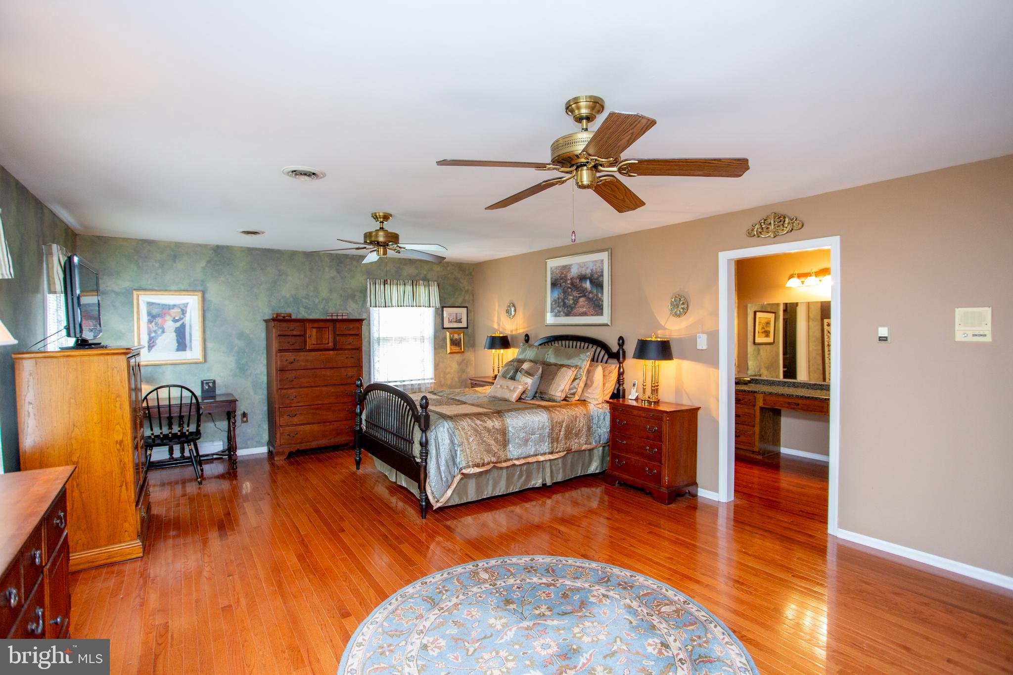 950 Camelot Road Furlong, PA 18925 - Photo 36 of 106