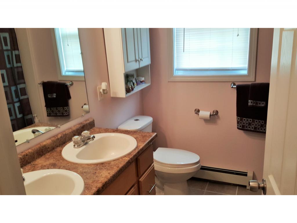 142 Franklin Street Rochester, NH 03867 - Photo 19 of 28