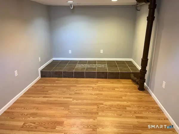 $325,000 | 6 Cricket Drive, Meriden, CT 06450
