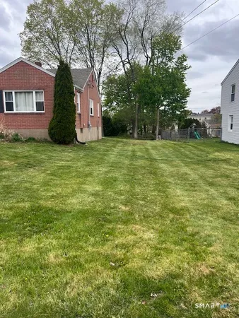 $325,000 | 6 Cricket Drive, Meriden, CT 06450