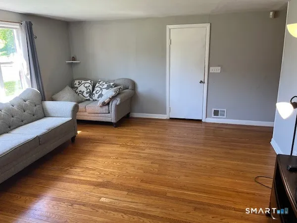 $325,000 | 6 Cricket Drive, Meriden, CT 06450