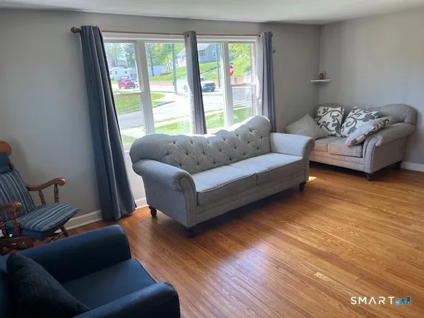 $325,000 | 6 Cricket Drive, Meriden, CT 06450