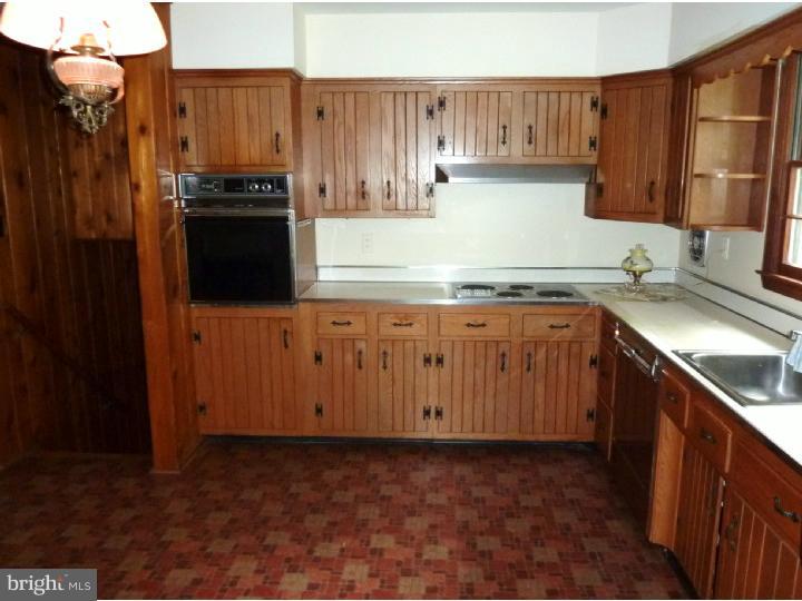 69 Hartford Road Medford, NJ 08055 - Photo 7 of 20 Kitchen