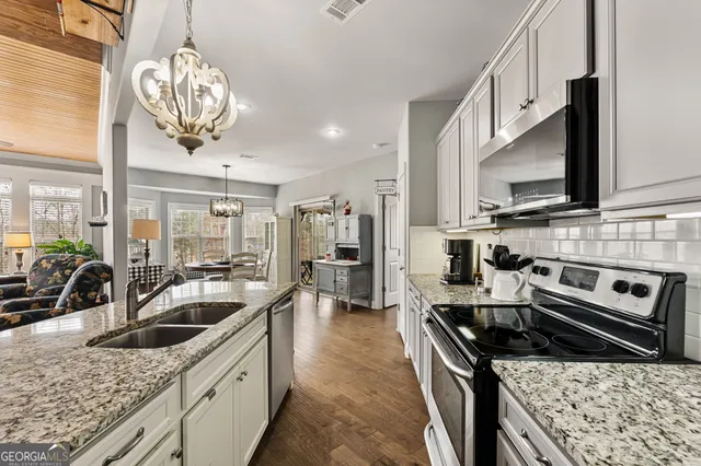 $699,500 | 150 Crestview Road, Jackson, GA 30233