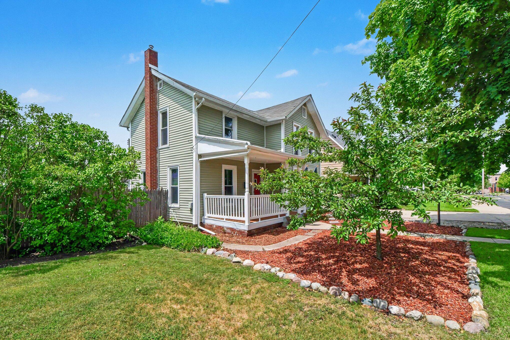 311 South Bridge Street Belding, MI 48809 - Photo 3 of 17 003_file_1828