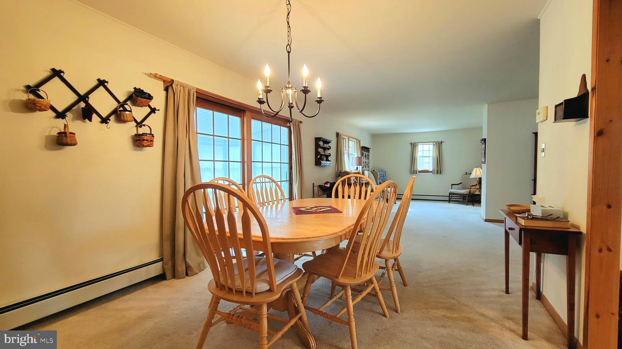 34 Hollow Road Levittown, PA 19056 - Photo 10 of 22 Dining Room view