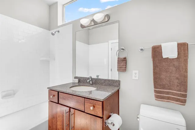 $2,800 | 5325 Sendero Hills Parkway, Austin, TX 78724