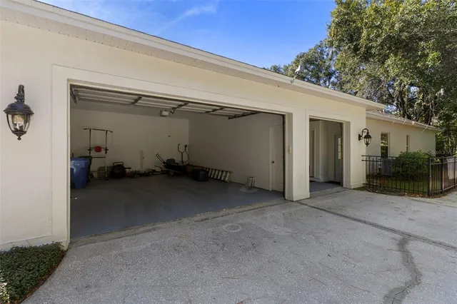 a view of a garage