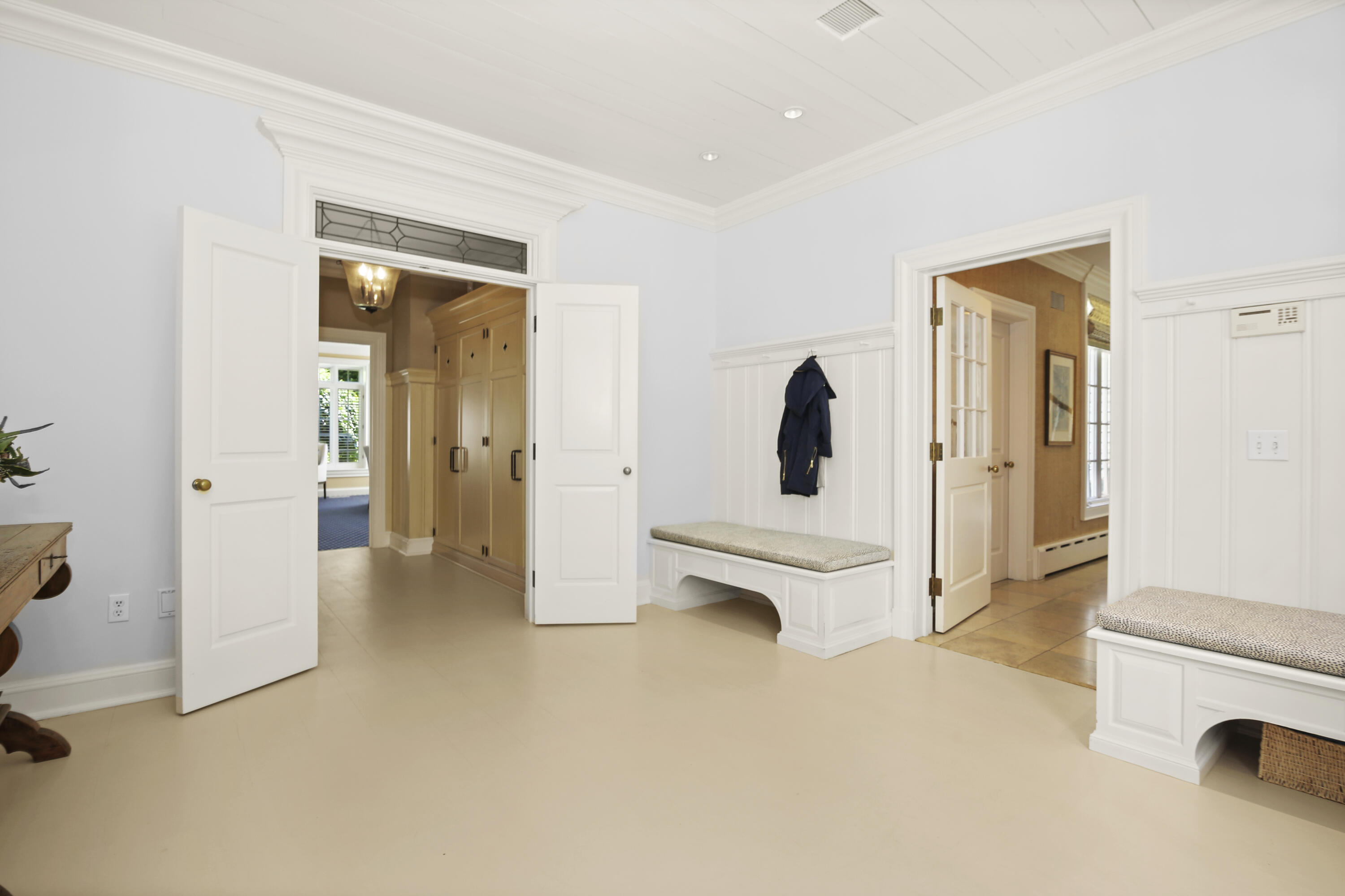 707 West Road New Canaan, CT 06840 - Photo 27 of 58 One of two mudrooms