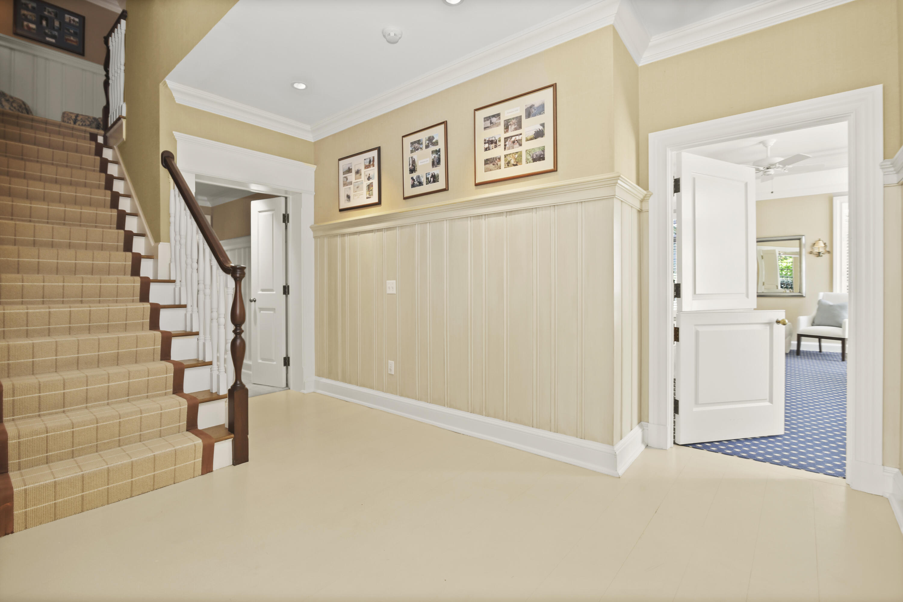 707 West Road New Canaan, CT 06840 - Photo 45 of 58 Hallway to 1st floor suite