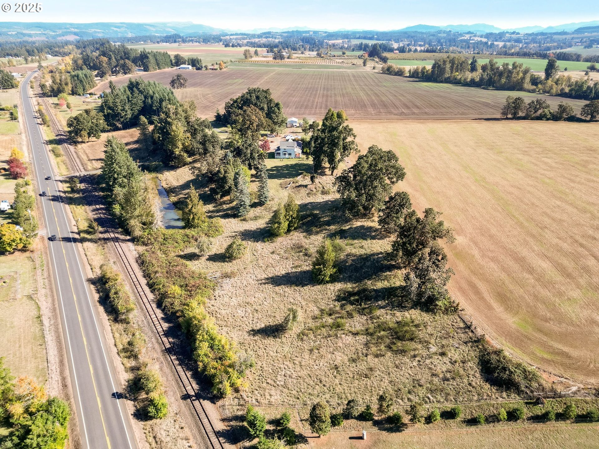 41036 Stayton Scio Road Southeast Stayton, OR 97383 - Photo 41 of 47 a view of lake