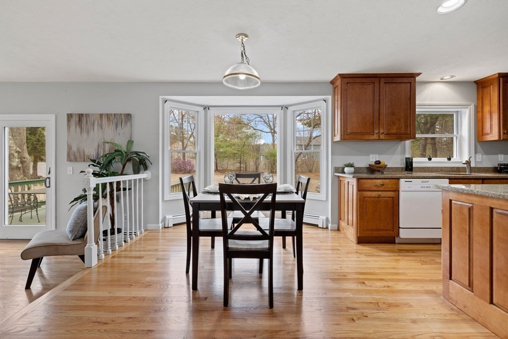 18 York Road Mansfield, MA 02048 - Photo 7 of 32