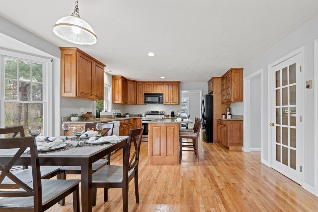 18 York Road Mansfield, MA 02048 - Photo 8 of 32