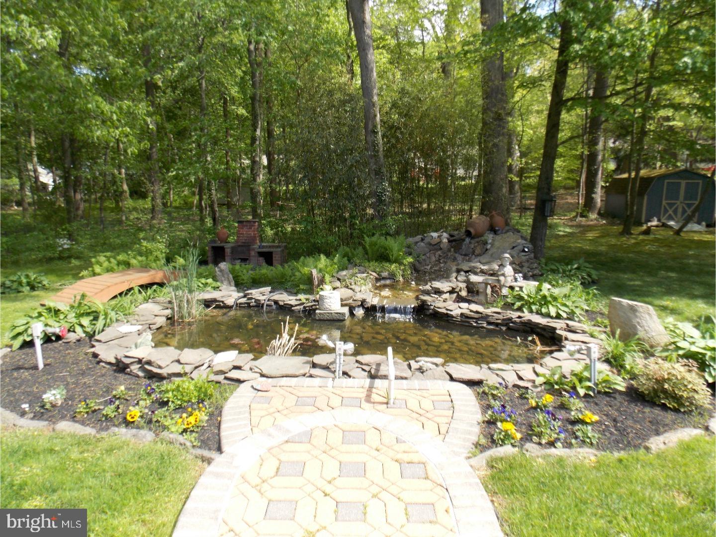 2115 Edge Hill Road Huntingdon Valley, PA 19006 - Photo 23 of 25 Exterior Back