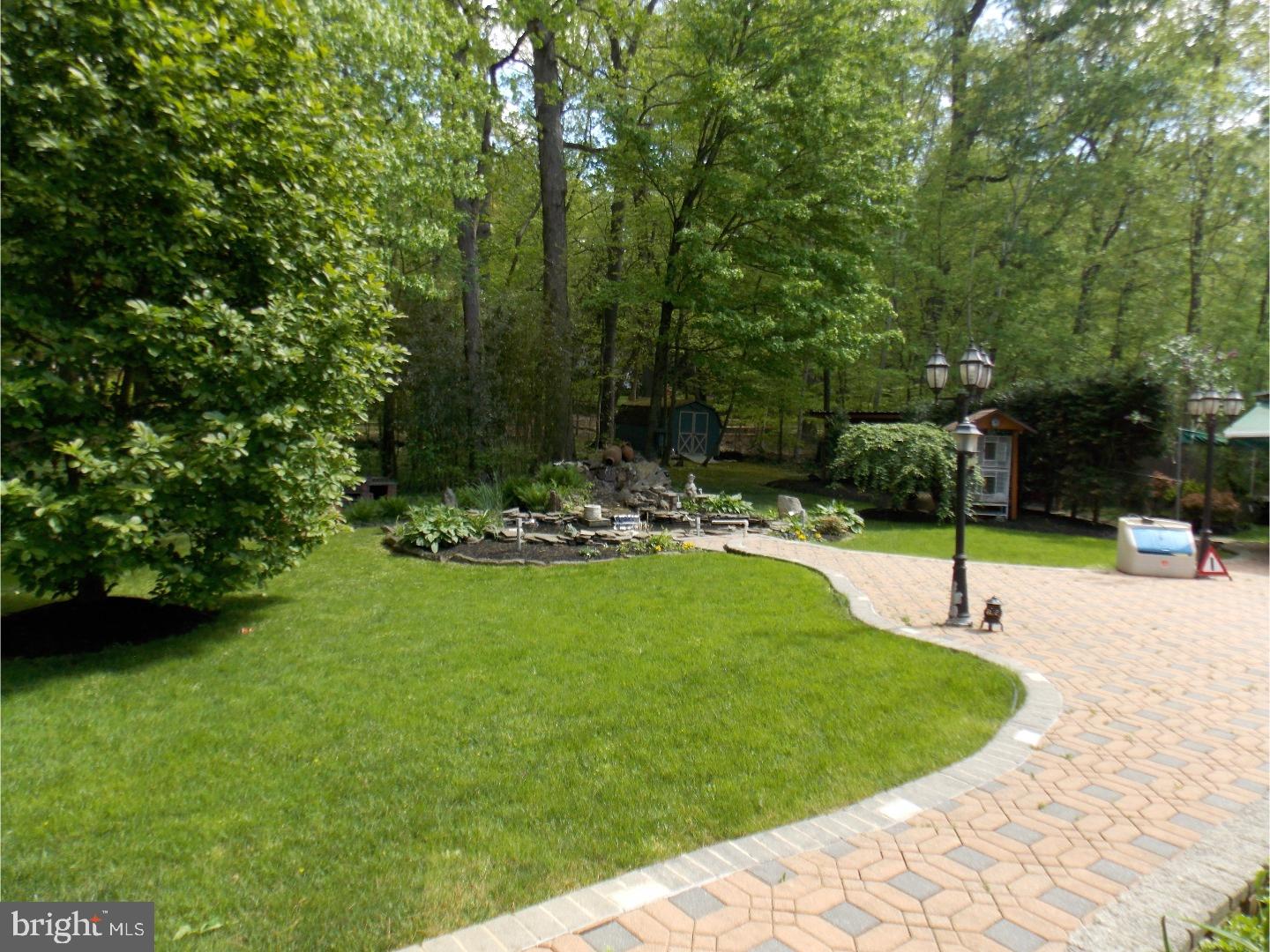 2115 Edge Hill Road Huntingdon Valley, PA 19006 - Photo 24 of 25 Exterior Back
