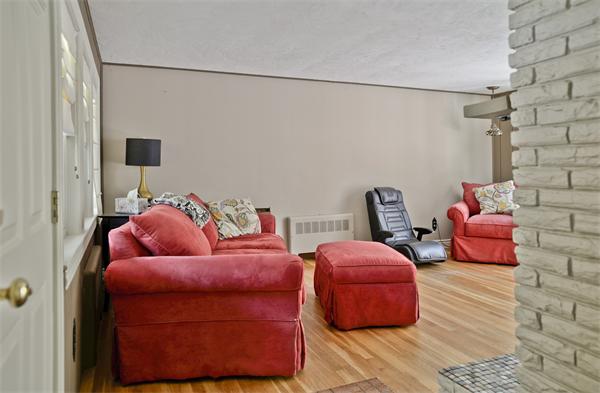 40 Mill Road Boxford, MA 01921 - Photo 7 of 20 a room with furniture and a couch