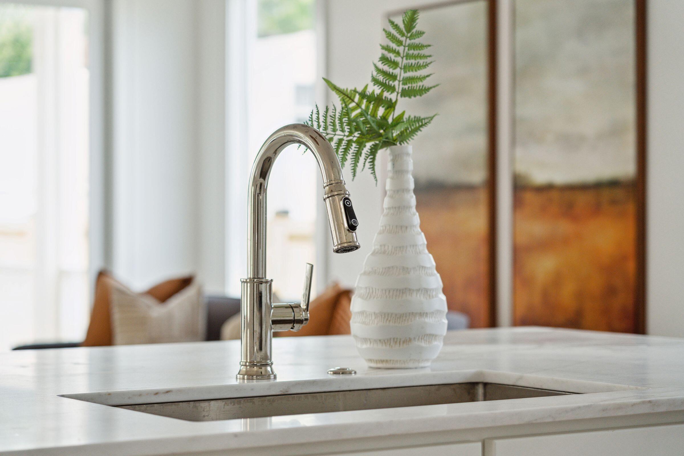 131 Hester Street Charleston, SC 29403 - Photo 14 of 58 131HesterSt-KeenEyeMarketing-013