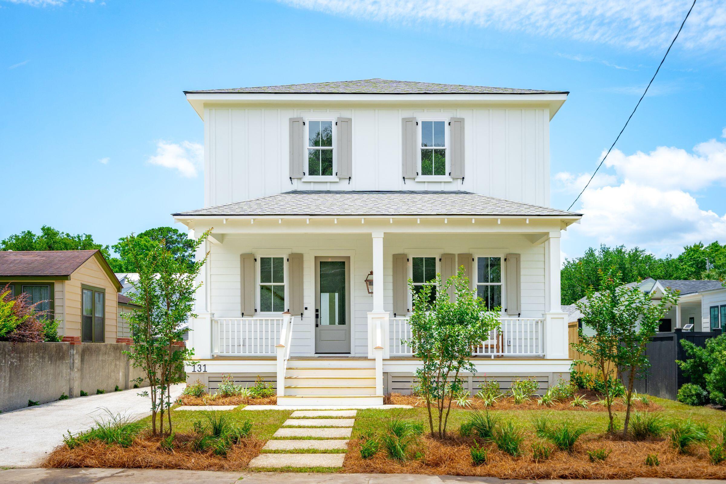 131 Hester Street Charleston, SC 29403 - Photo 2 of 58 131HesterSt-KeenEyeMarketing-001