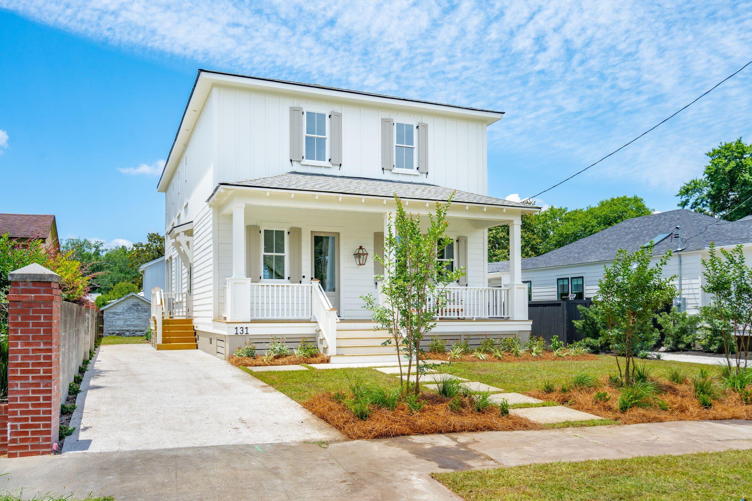 131 Hester Street Charleston, SC 29403 - Photo 3 of 58 131HesterSt-KeenEyeMarketing-003