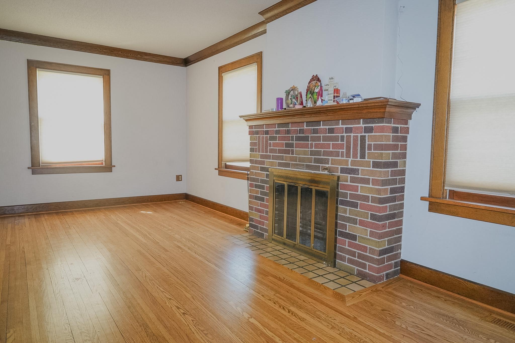 606 4th Avenue Southwest Austin, MN 55912 - Photo 9 of 44