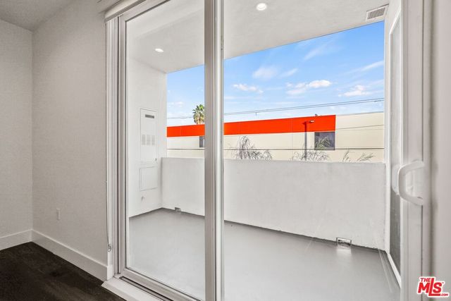 $4,100 | 850 Wilcox Avenue, Unit 201, Los Angeles, CA 90038