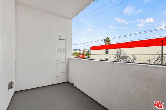 $4,100 | 850 Wilcox Avenue, Unit 201, Los Angeles, CA 90038