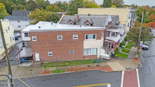 $399,900 | 178 A Delaware Avenue, Albany, NY 12209