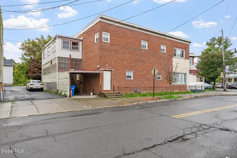 $399,900 | 178 A Delaware Avenue, Albany, NY 12209