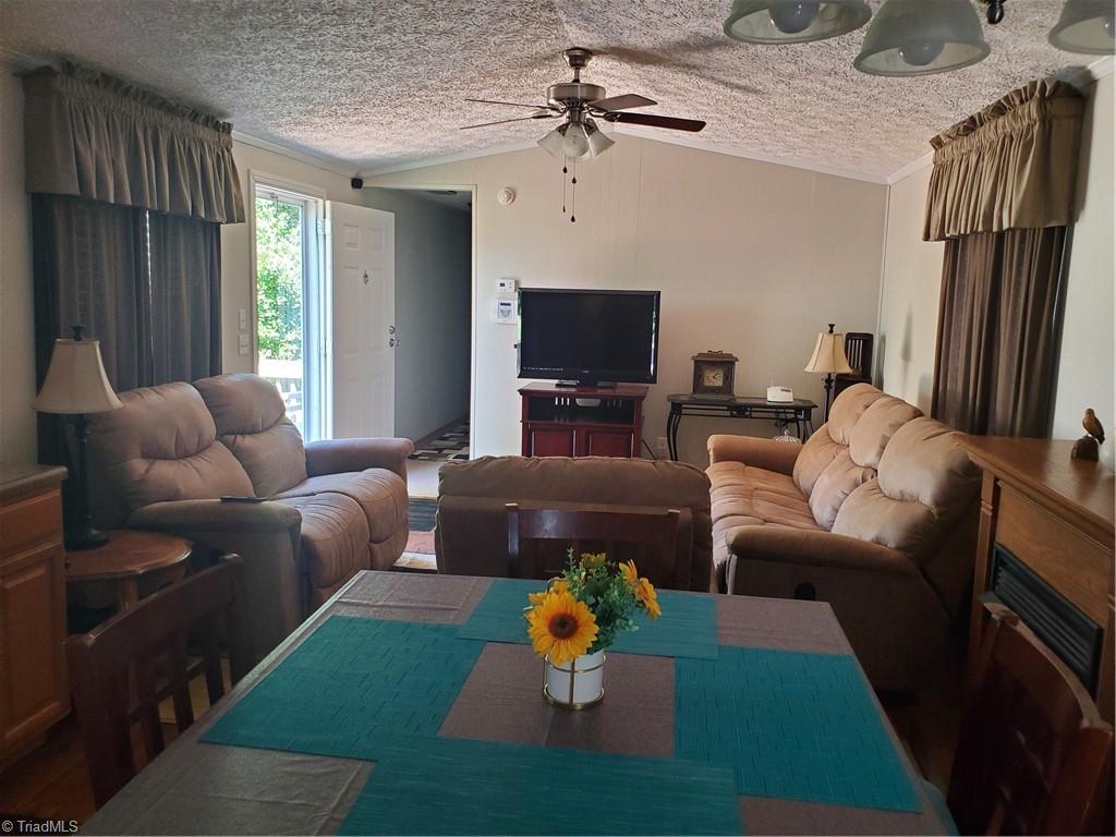 403-405 Double C Road Hays, NC 28635 - Photo 11 of 25 Living Room