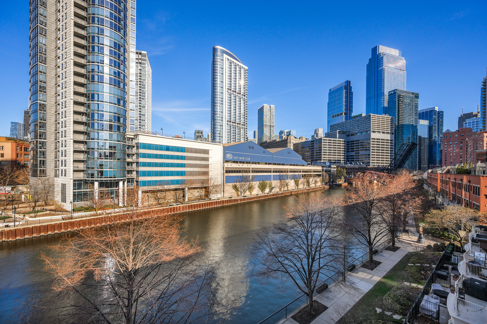 481 North Canal Street Chicago, IL 60654 - Photo 27 of 50 a view of a city with tall buildings