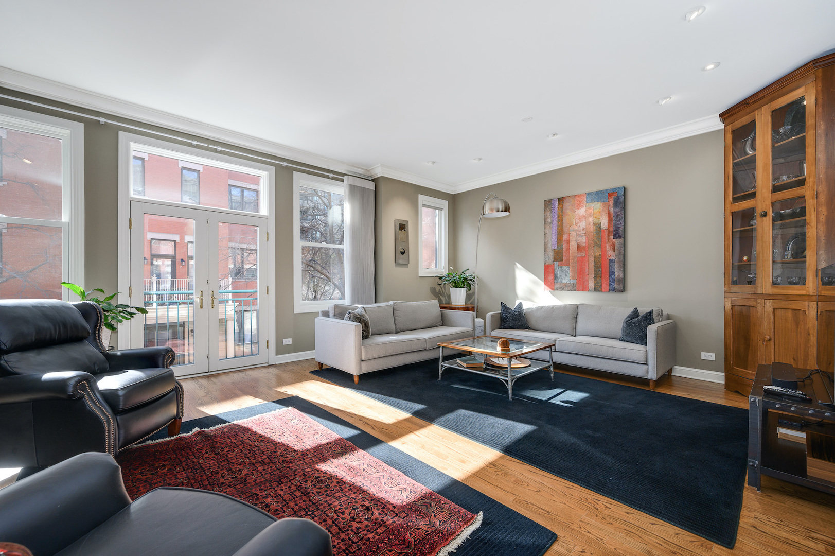 481 North Canal Street Chicago, IL 60654 - Photo 7 of 50 a living room with furniture wooden floor and a large window