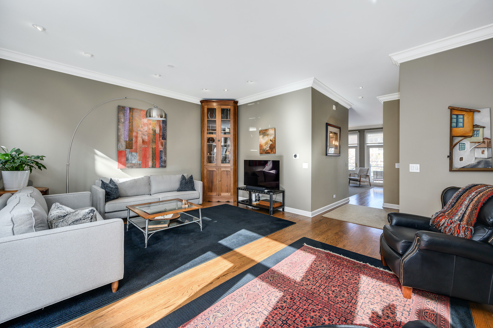 481 North Canal Street Chicago, IL 60654 - Photo 8 of 50 a living room with furniture and wooden floor