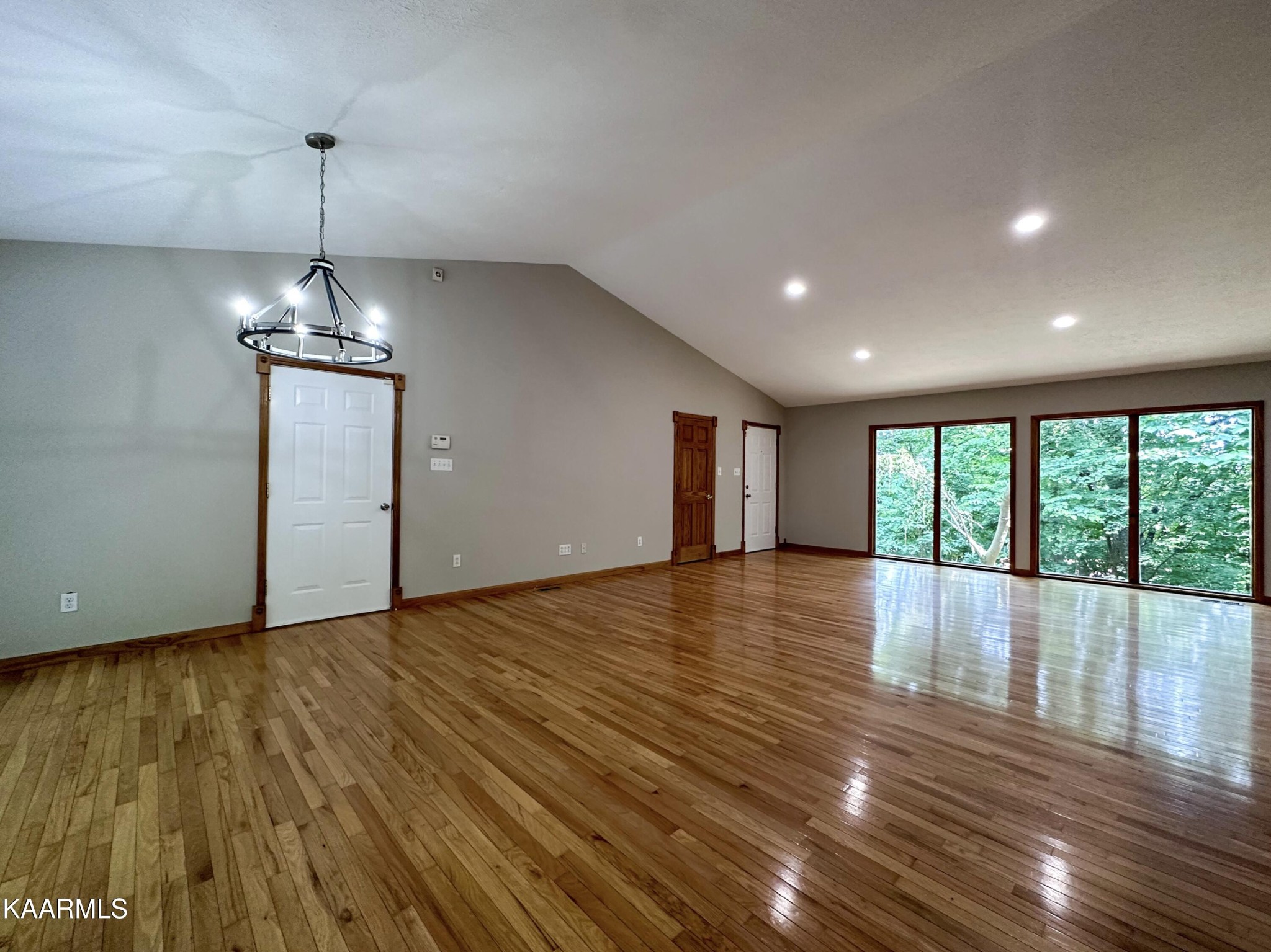 401 Den Lane Heiskell, TN 37754 - Photo 11 of 31
