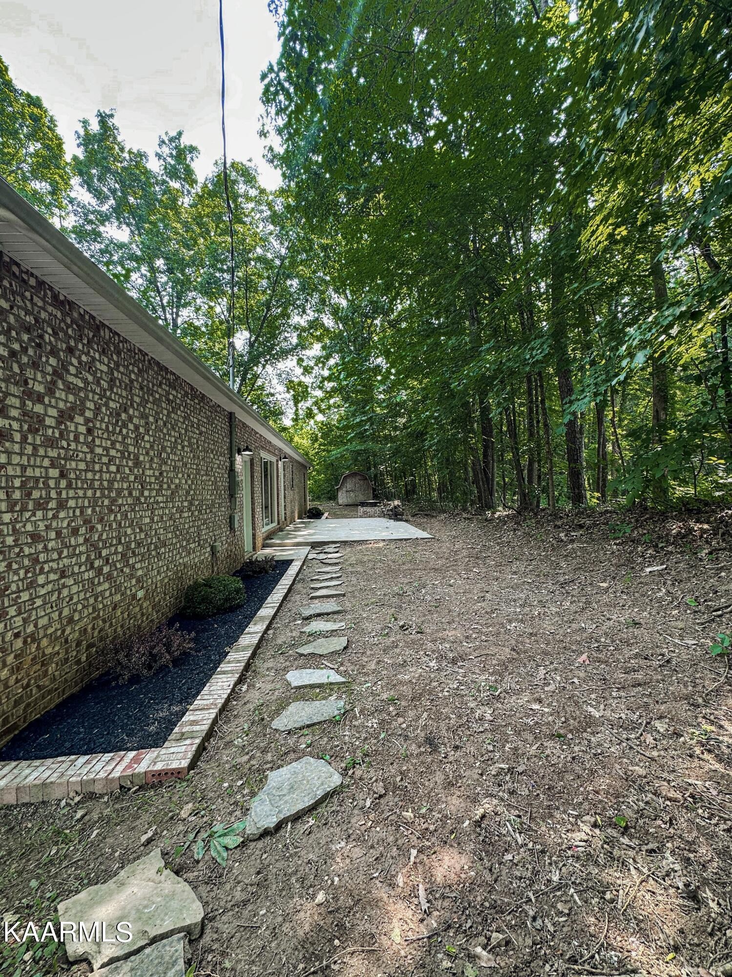 401 Den Lane Heiskell, TN 37754 - Photo 5 of 31