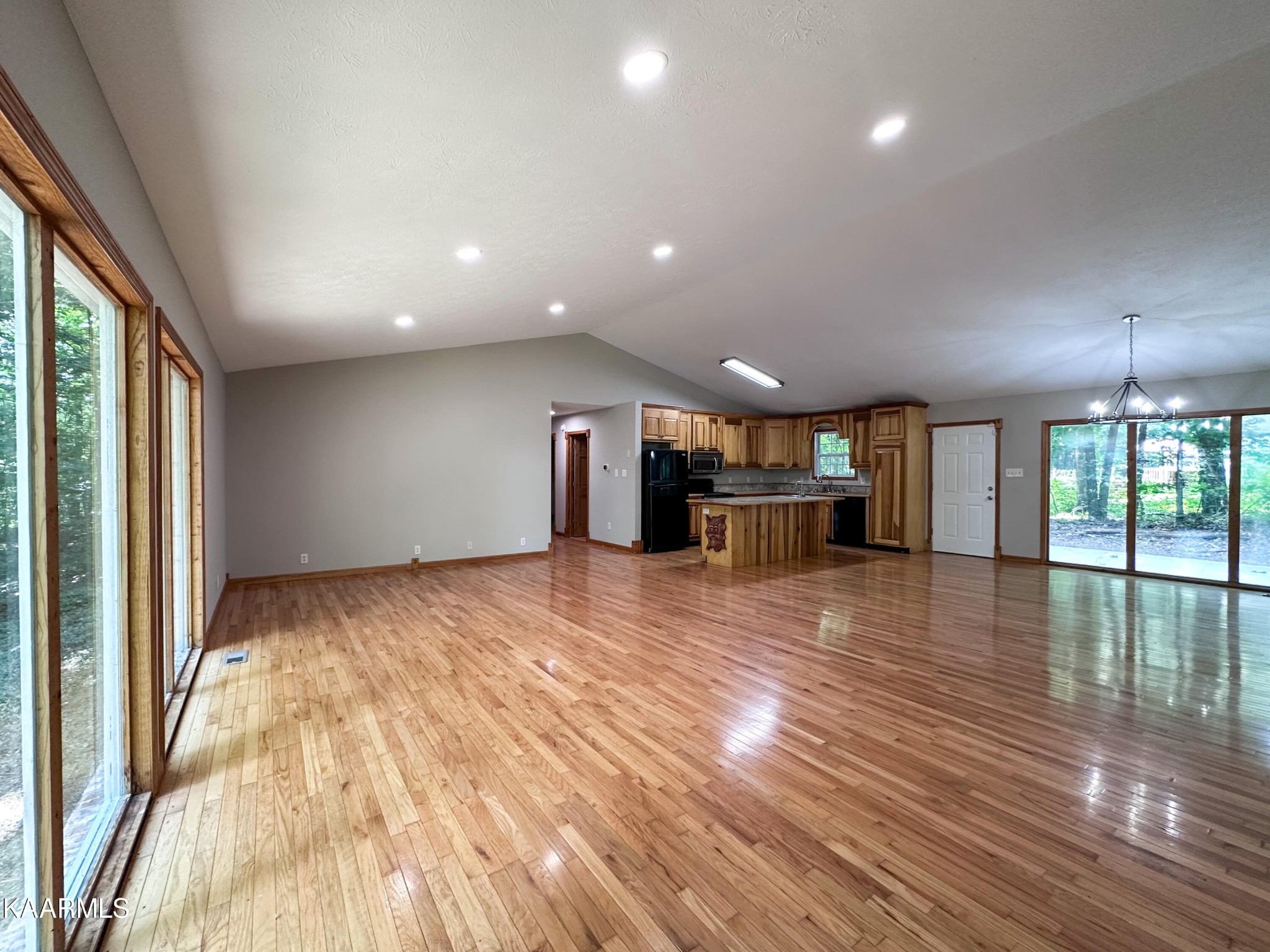 401 Den Lane Heiskell, TN 37754 - Photo 10 of 31