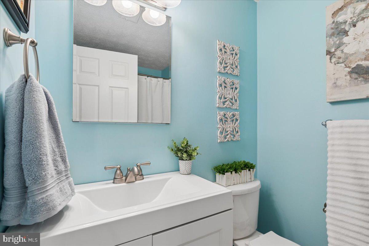 625 Deering Road, Unit 2A Pasadena, MD 21122 - Photo 15 of 32 Updated vanity in 2nd Full Bath