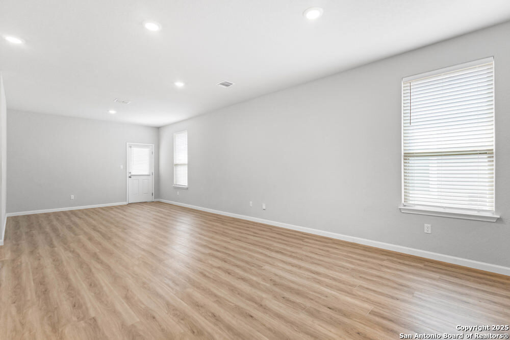 9938 Rancho Real Road San Antonio, TX 78224 - Photo 6 of 29 Gallery Image 6
