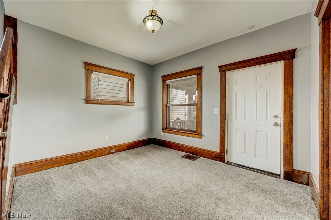 4432 Pearl Road Cleveland, OH 44109 - Photo 5 of 50