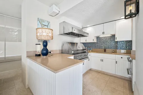 $5,650,000 | 410 Old Towne Lane, Juno Beach, FL 33408