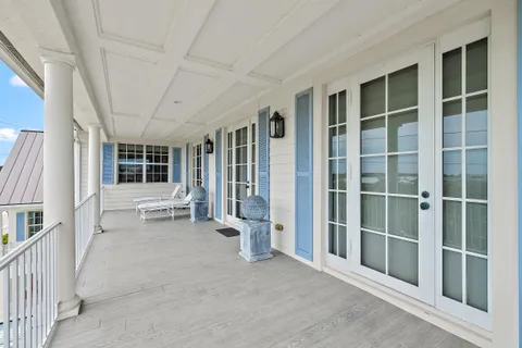 $5,650,000 | 410 Old Towne Lane, Juno Beach, FL 33408