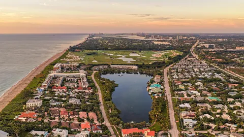 $5,650,000 | 410 Old Towne Lane, Juno Beach, FL 33408