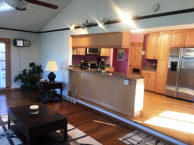 3335 Elmcrest Road Sterling Heights, MI 48310 - Photo 12 of 37 31374238-11.JPG