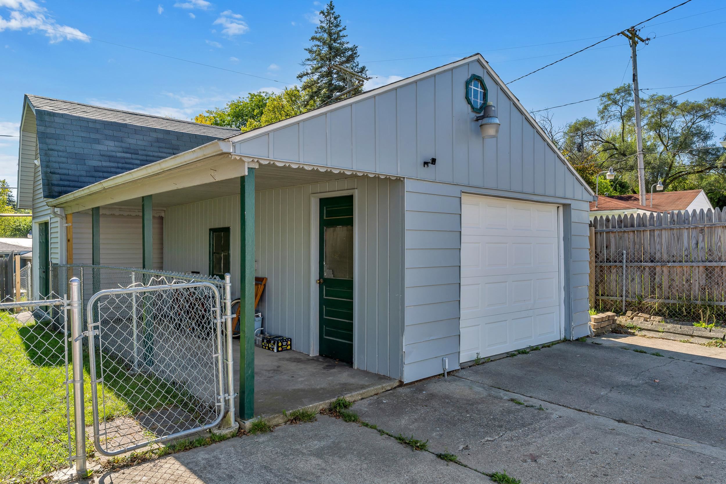 3101 Miller Road Flint, MI 48503 - Photo 10 of 30