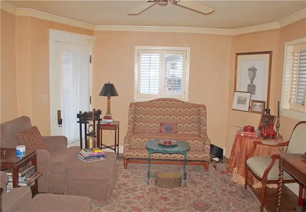 $299,900 | 4130 Mercier Street, Kansas City, MO 64111