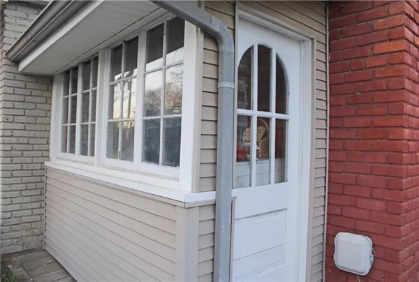 $299,900 | 4130 Mercier Street, Kansas City, MO 64111